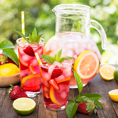 Rezept des Monats Juni 2023: Leckerer Sommercocktail